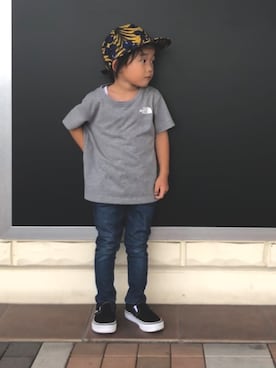 「AZUL by moussy（アズールバイマウジー）のアイテム（キャップ）」を使った、SGRさん（キッズ・100cm）の夏コーディネート