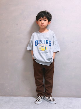 「ストレートパンツ」｜「アイテム（スリッポン）」を使った、SGRさん（キッズ・110cm）の春コーディネート