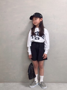 「春めきシューズ」｜「アイテム（スリッポン）」を使った、SGRさん（キッズ・110cm）の春コーディネート