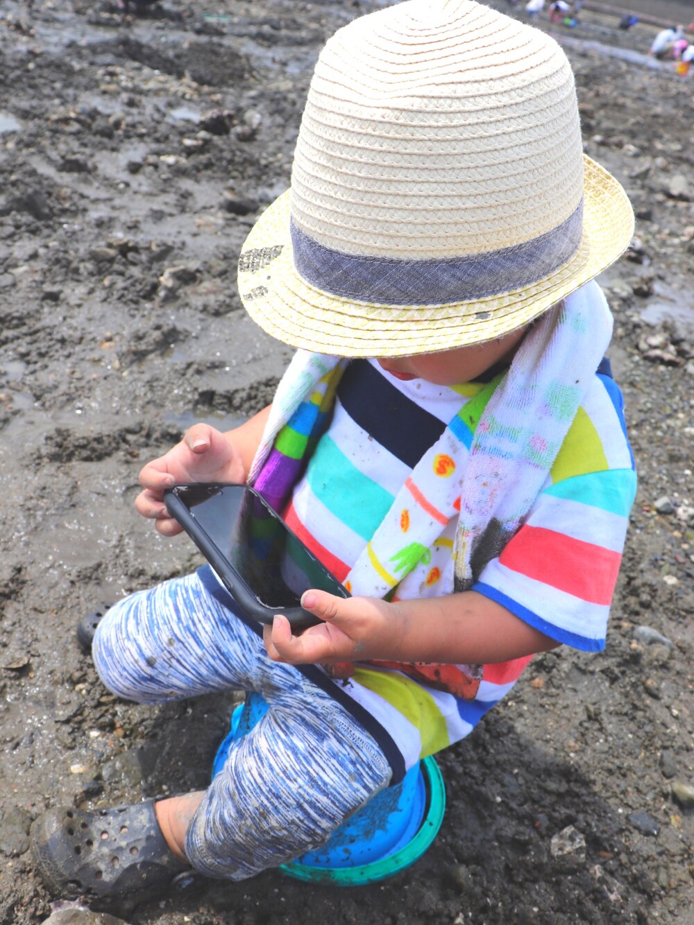 「シンプルコーデ、ラクチンコーデ、夏コーデ、ボーダー、男の子、kids」｜「H&Mのアイテム（Tシャツ/カットソー、その他）」を使った、reさん（キッズ・90cm）の夏コーディネートの1枚目の写真
