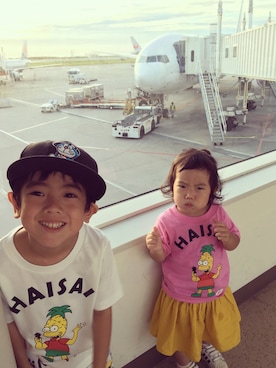 「NEW ERA（ニューエラ）のNEW ERA×DORAEMON KIDS 9FIFTY SNAPBACK CAP CHARACTER BLACK（キャップ、ブラック系）」を使った、RioN♡YunoNさん（キッズ・133cm）の秋コーディネート