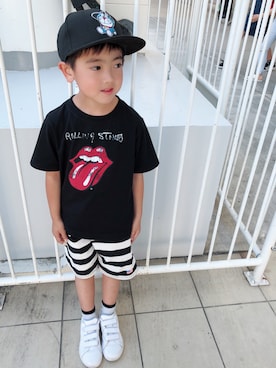 「GU（ジーユー）のアイテム（Tシャツ/カットソー、ブラック系）」を使った、RioN♡YunoNさん（キッズ・133cm）の春コーディネート