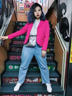 「BKK ORIGINALのアイテム」を使った、包BAOさん（レディース・172cm）の冬コーディネート