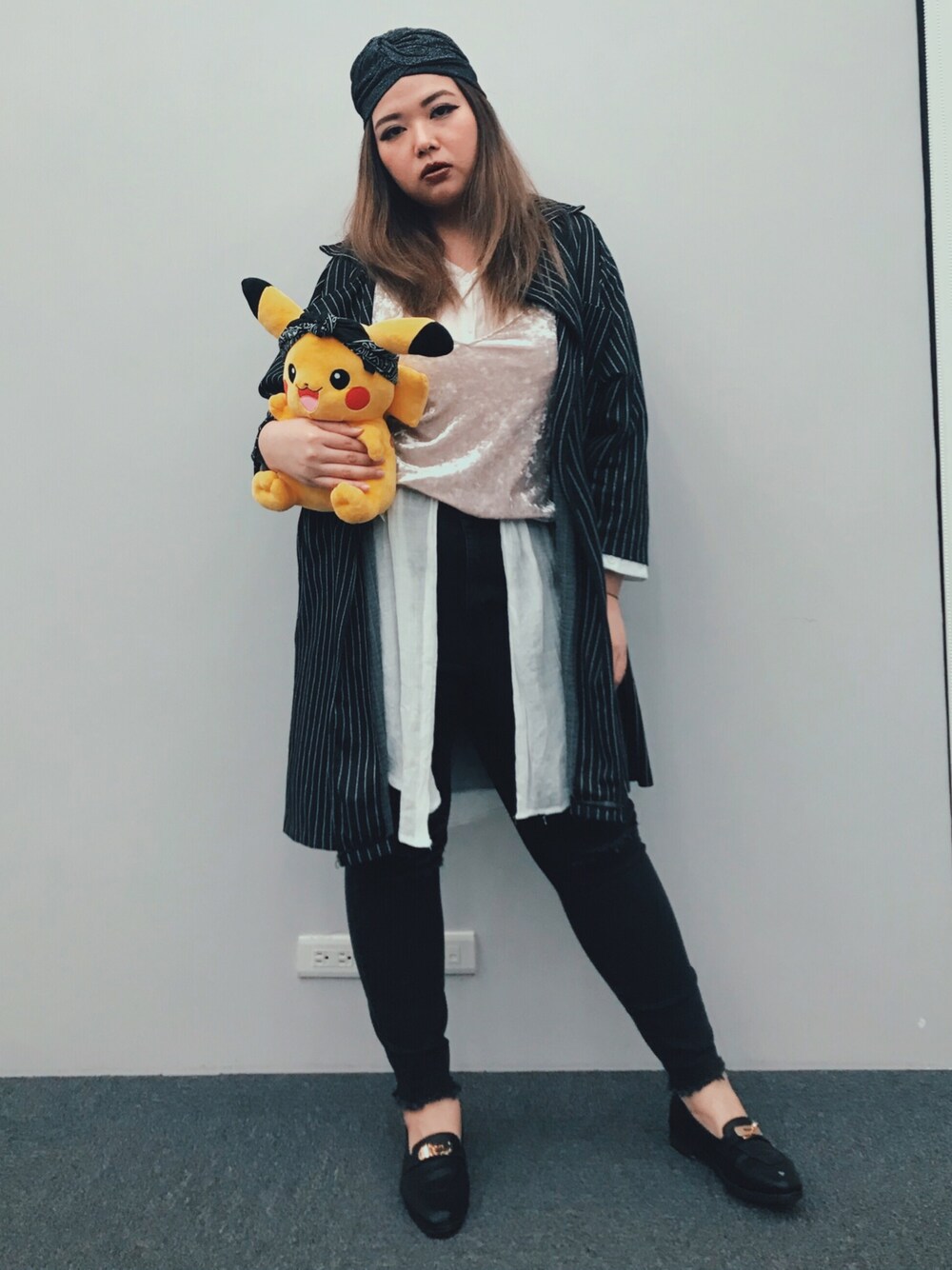 「占卜🔮、Pull&Bear、ぽっちゃり、ラファコーデ、plussize、plussizefashion、juicyfatty、直條紋、罩衫、台湾」｜「H&Mのアイテム（チューブトップ、シルバー系）」を使った、包BAOさん（レディース・172cm）の冬コーディネートの1枚目の写真