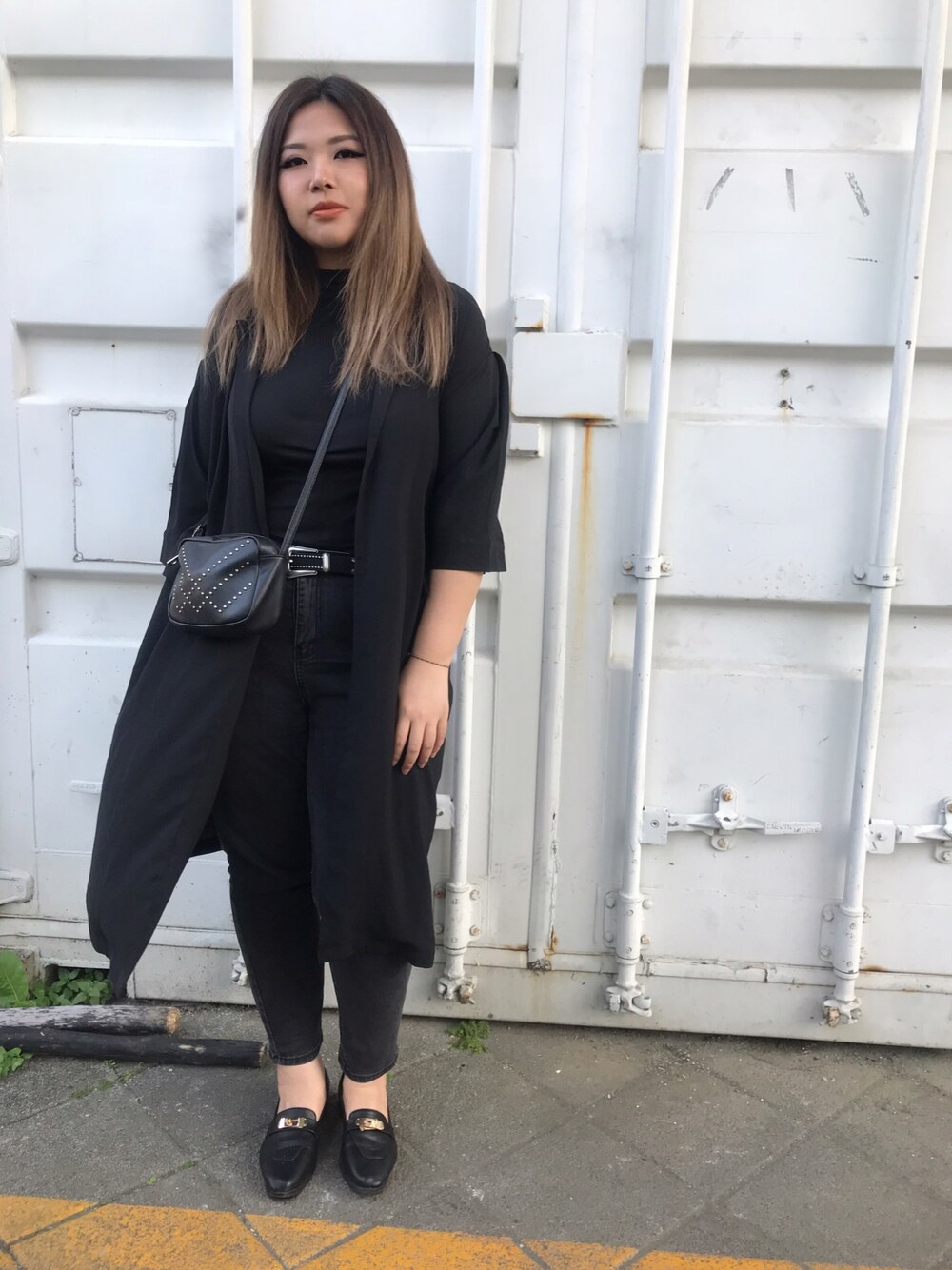 「黑色、同系色コーデ、休日スタイル、asos、juicyfatty、Pull&Bear、ぽっちゃり、ラファコーデ、plussize、台湾」｜「Juicy Fattyのアイテム（テーラードジャケット、ブラック系）」を使った、包BAOさん（レディース・172cm）の冬コーディネートの1枚目の写真