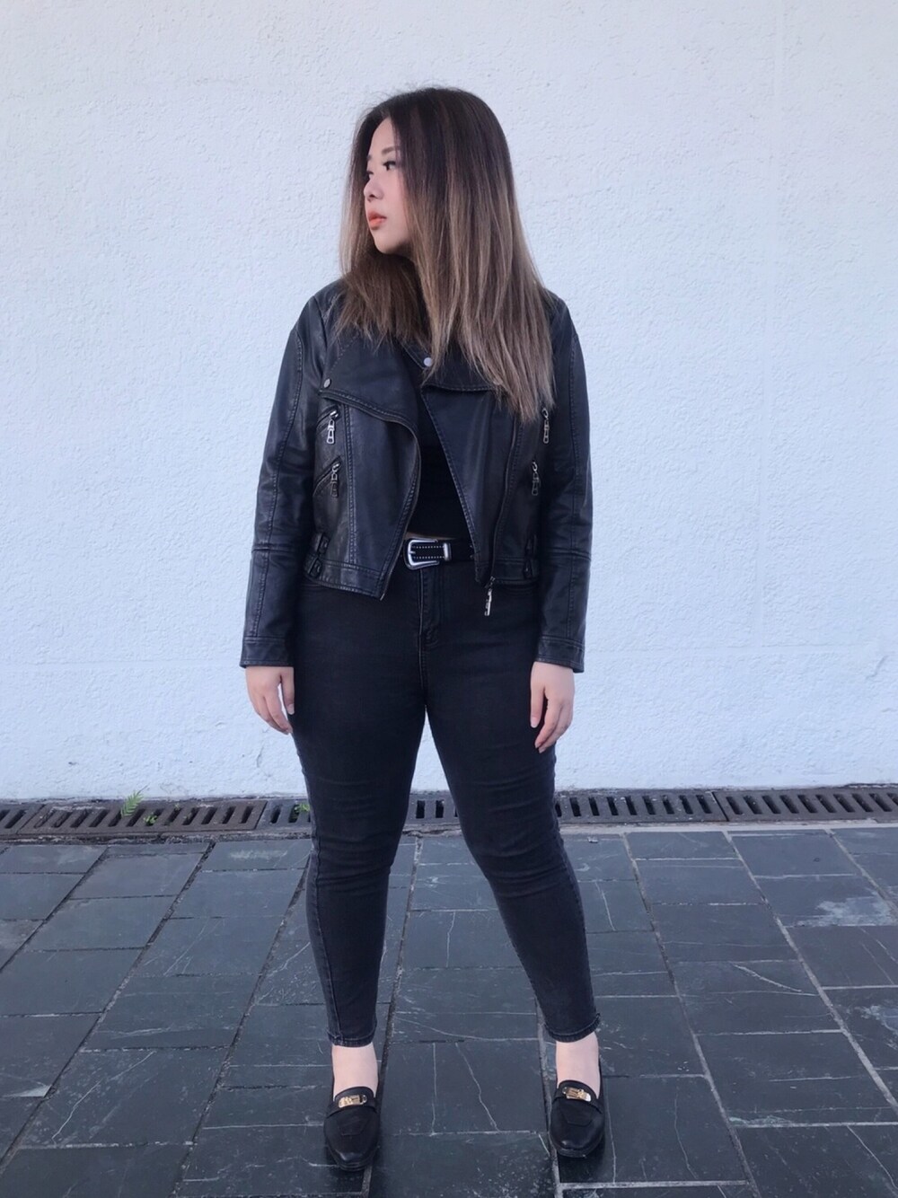 「休日スタイル、juicyfatty、皮衣、ぽっちゃり、ラファコーデ、同系色コーデ、Pull&Bear、plussize、台湾、ライダースジャケット」｜「Juicy Fattyのアイテム（ライダースジャケット、ブラック系）」を使った、包BAOさん（レディース・172cm）の冬コーディネートの1枚目の写真