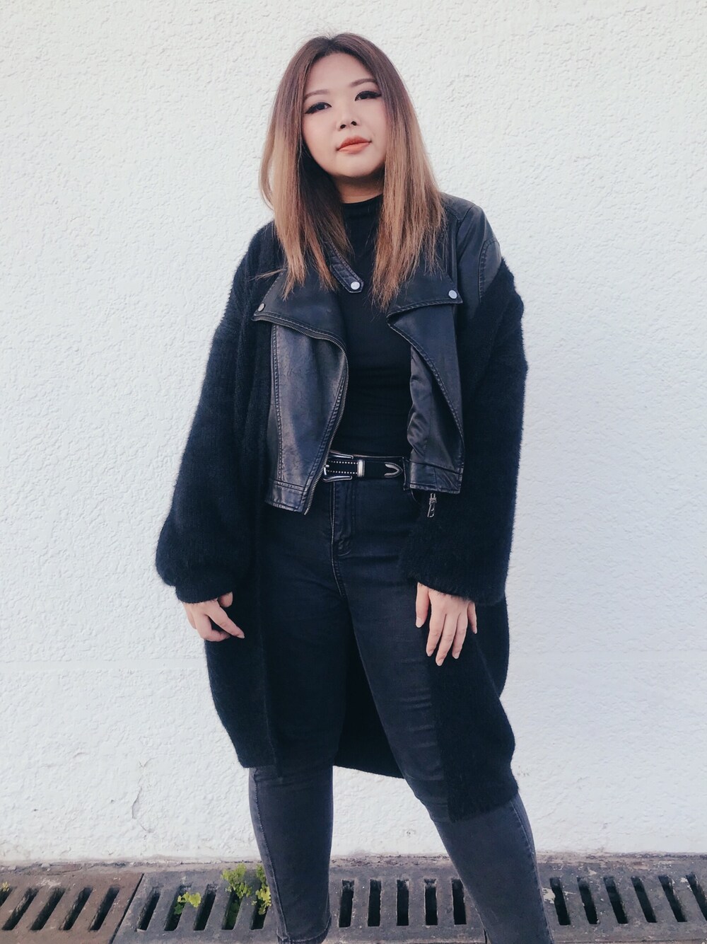 「juicyfatty、同色コーデ、黑色、フェイクレザー、カーディガン、ぽっちゃり、ラファコーデ、plussize、台湾、Pull&Bear」｜「Juicy Fattyのアイテム（ライダースジャケット、ブラック系）」を使った、包BAOさん（レディース・172cm）の冬コーディネートの1枚目の写真