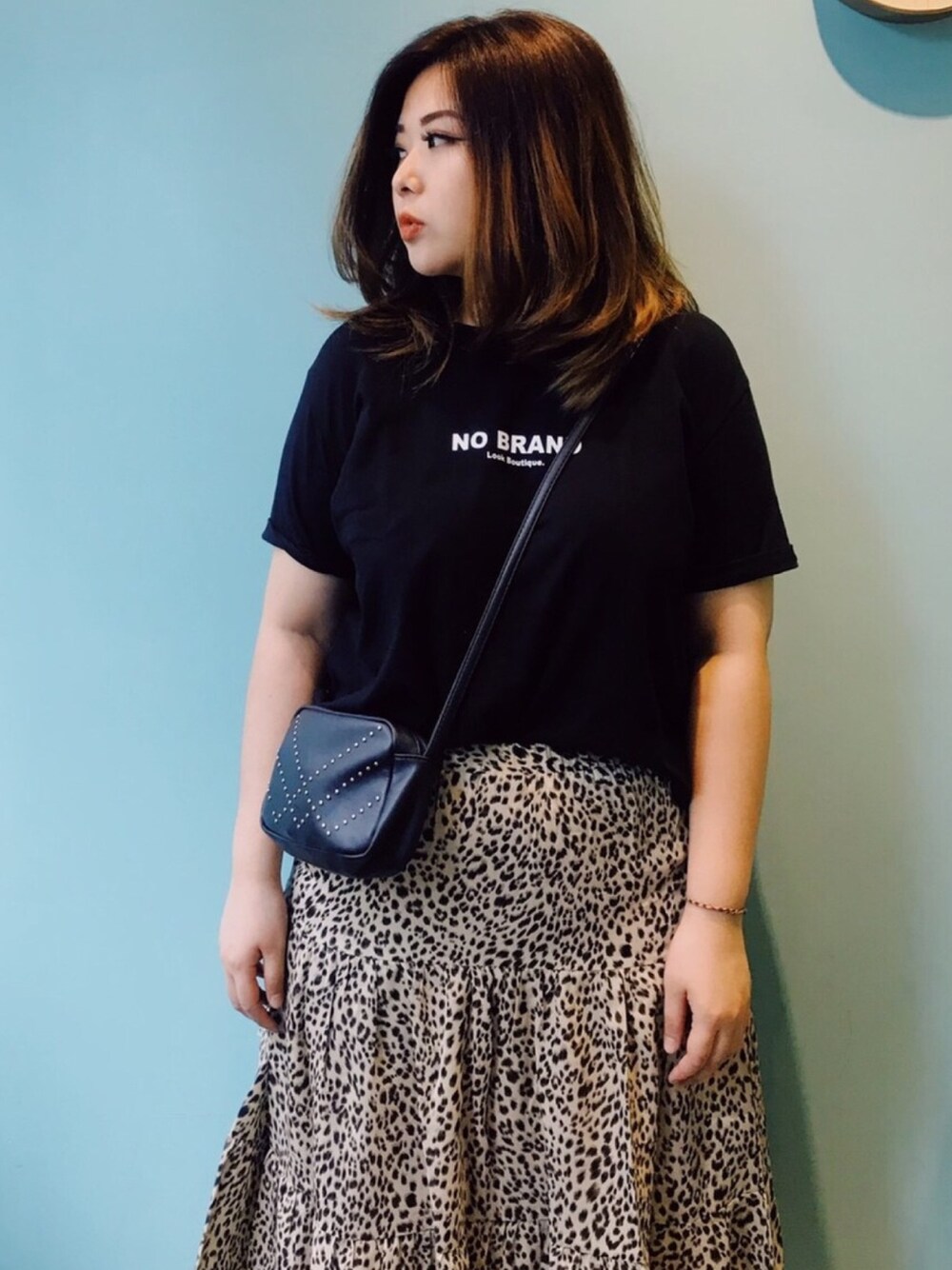 「ootd、juicyfatty、花柄、豹紋、ぽっちゃり、Meier.Q、スカート、plussize、asos、台湾」｜「MEIER.Qのアイテム（トップス、ブラック系）」を使った、包BAOさん（レディース・172cm）の夏コーディネートの1枚目の写真