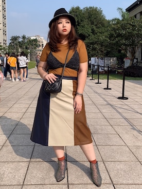 「H&M（エイチ・アンド・エム）のアイテム（チューブトップ）」を使った、包BAOさん（レディース・172cm）の秋コーディネート