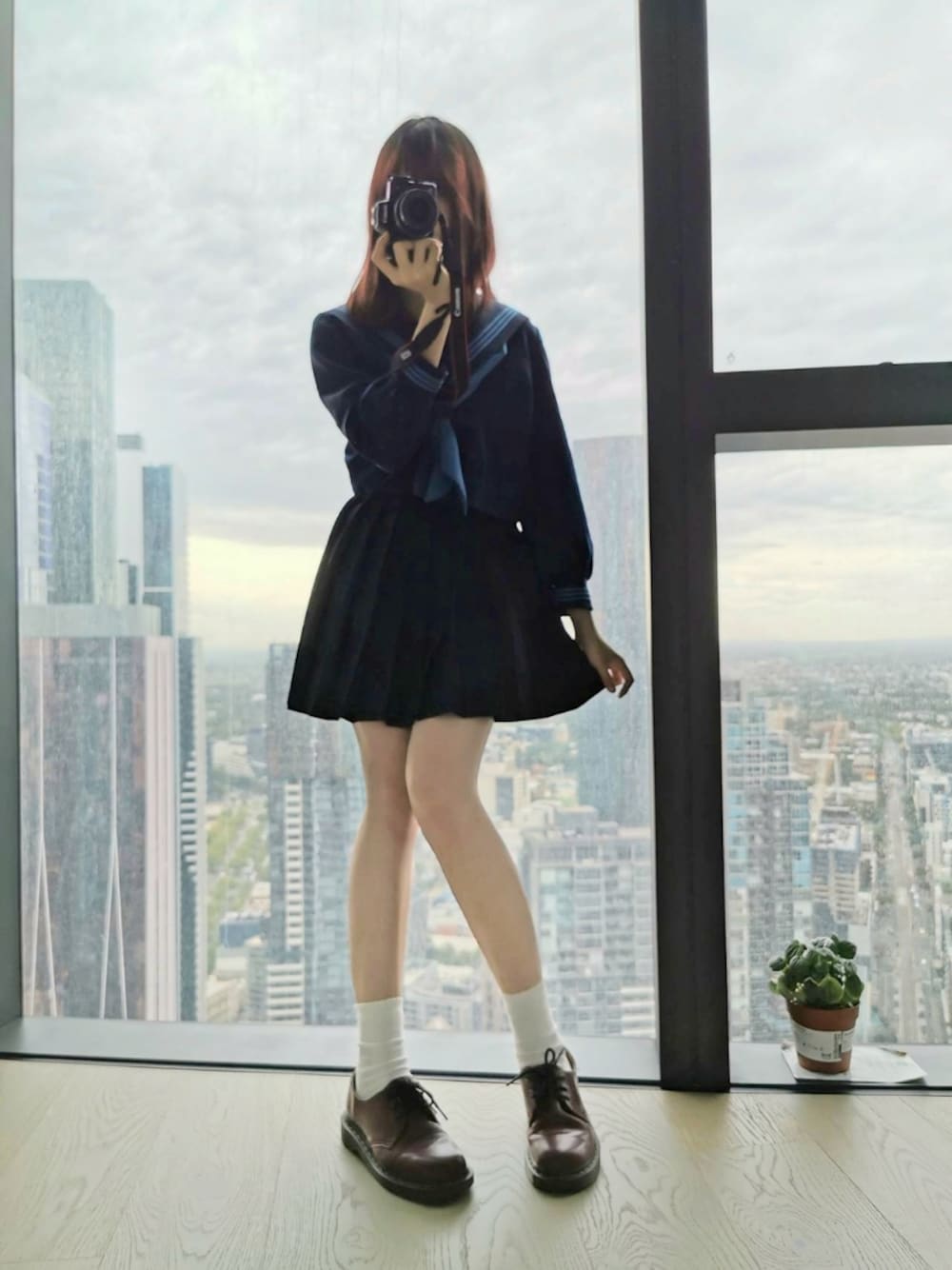 「制服、制服 #高校生 #JK #hischool、JK、jk制服、女子高生、Dr.Martens、高知」｜「Dr. MartensのDr.Martens ドクターマーチン　3EYE GIBSON SHOE（ドレスシューズ、レッド系）」を使った、Linnnさん（レディース・158cm）の春コーディネートの1枚目の写真