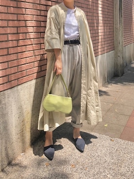「CHARLES & KEITH（チャールズ & キース）のアイテム（スリッポン）」を使った、KellyLeeさん（レディース・166cm）の春コーディネート