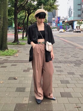 「CHARLES & KEITH（チャールズ & キース）のアイテム（スリッポン）」を使った、KellyLeeさん（レディース・166cm）の春コーディネート