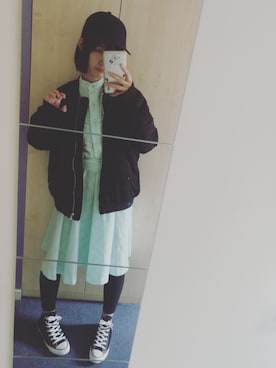 「H&M（エイチ・アンド・エム）のアイテム（スタジャン）」を使った、marodadyさん（レディース・163cm）の春コーディネート