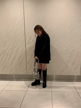 「GU（ジーユー）のアイテム（ニット/セーター、ブラック系）」を使った、yukaさん（レディース・157cm）の冬コーディネート