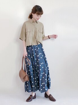 「LOWRYS FARM（ローリーズファーム）のショートＣＰＯシャツ　841006（シャツ/ブラウス）」を使った、喵喵小桃さん（レディース・160cm）の秋コーディネート