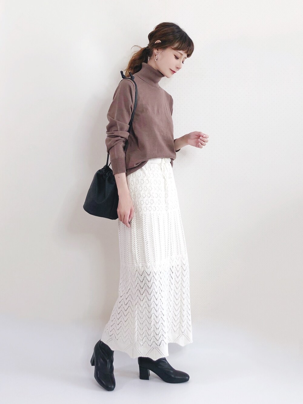 「ootd、休闲、女人味、outfit、オトナカジュアル、おしゃれさんと繋がりたい、オトナ女子、スカート、ワイドパンツ、ブラウン」｜「GUのアイテム（ニット/セーター、ブラウン系）」を使った、喵喵小桃さん（レディース・160cm）の秋コーディネートの1枚目の写真