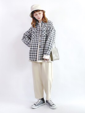 「apres jour mignon（アプレジュールミニョン）のアイテム（帽子）」を使った、喵喵小桃さん（レディース・160cm）の冬コーディネート