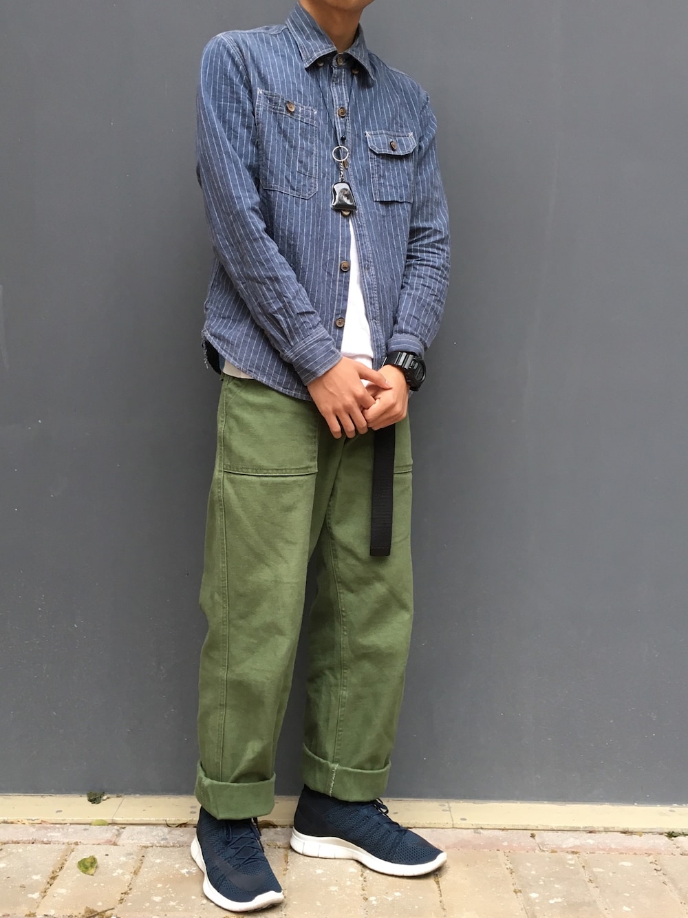 「Supertofuのアイテム（シャツ/ブラウス、その他）」を使った、Bigeeさん（メンズ・160cm）の春コーディネートの1枚目の写真