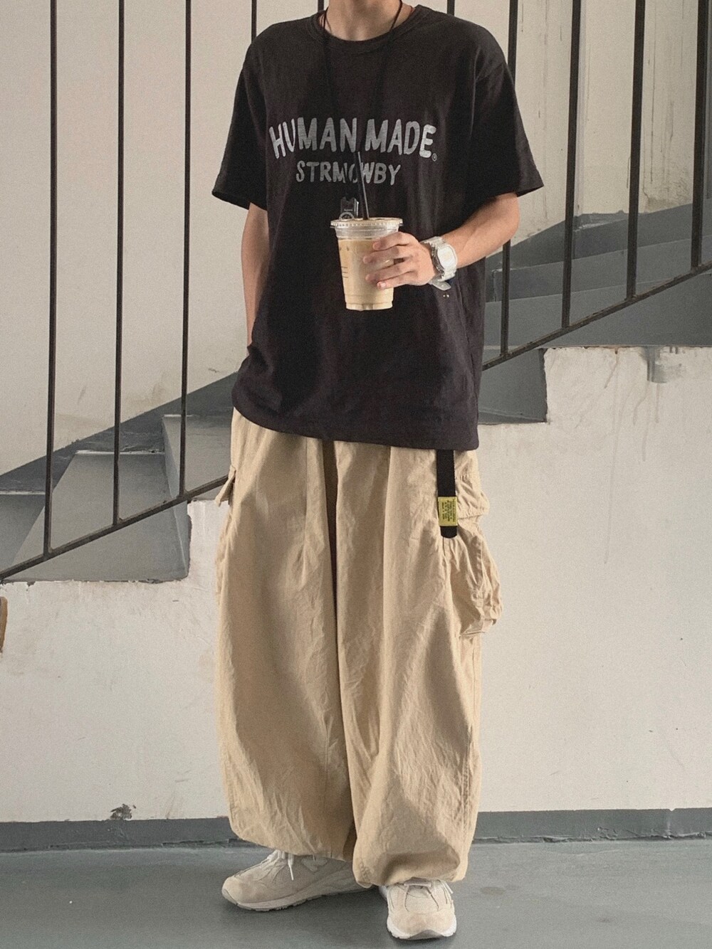「HUMAN MADEのアイテム（Tシャツ/カットソー、ブラック系）」を使った、Bigeeさん（メンズ・165cm）の夏コーディネートの1枚目の写真