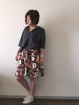 「黒シャツ」｜「アイテム（ピンク系）」を使った、RUSYさん（レディース・155cm）の夏コーディネート