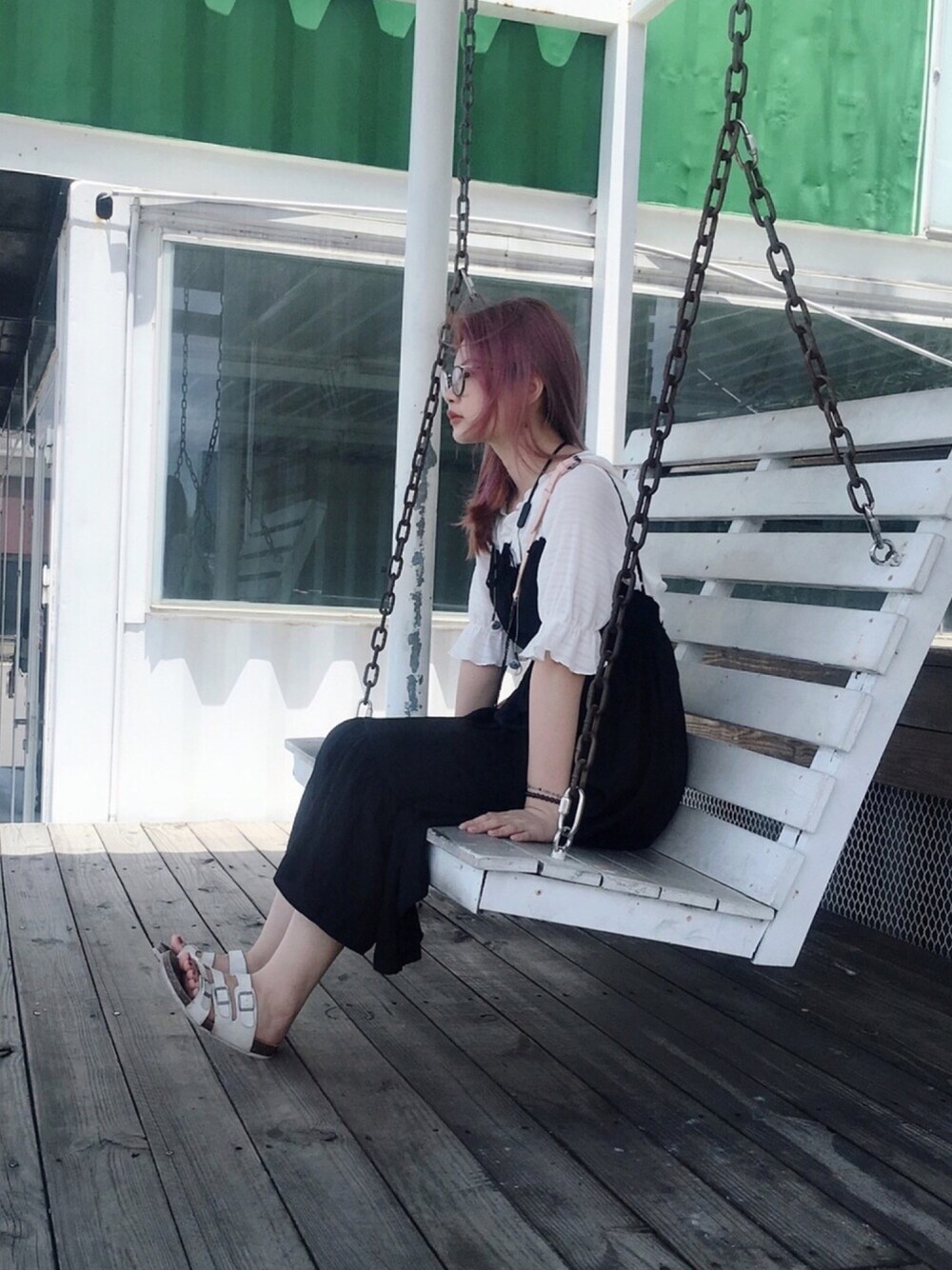 「夏、休闲、连衣裙、海、台湾、travel、旅行」｜「PINKSAVIOR独立设计のアイテム（ワンピース、ブラック系）」を使った、Peach🍑さん（レディース・170cm）の秋コーディネートの1枚目の写真