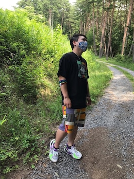 「LRG（エルアールジー）のアイテム（トップス）」を使った、小林一寿さん（メンズ・165cm）の秋コーディネート