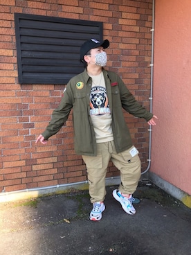 「MISHKA（ミシカ）のアイテム（キャップ）」を使った、小林一寿さん（メンズ・165cm）の秋コーディネート