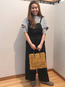 「カジュアルダウン」｜「アイテム（サロペット/オーバーオール）」を使った、大沢さん（レディース・157cm）の秋コーディネート