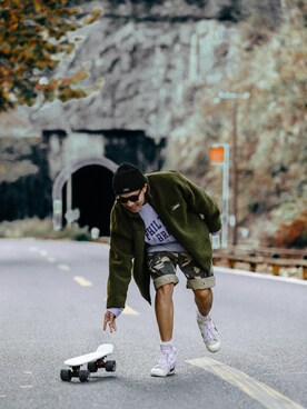 「日系极简」｜「アイテム（その他シューズ）」を使った、锦戸川Nicさん（メンズ・174cm）の秋コーディネート