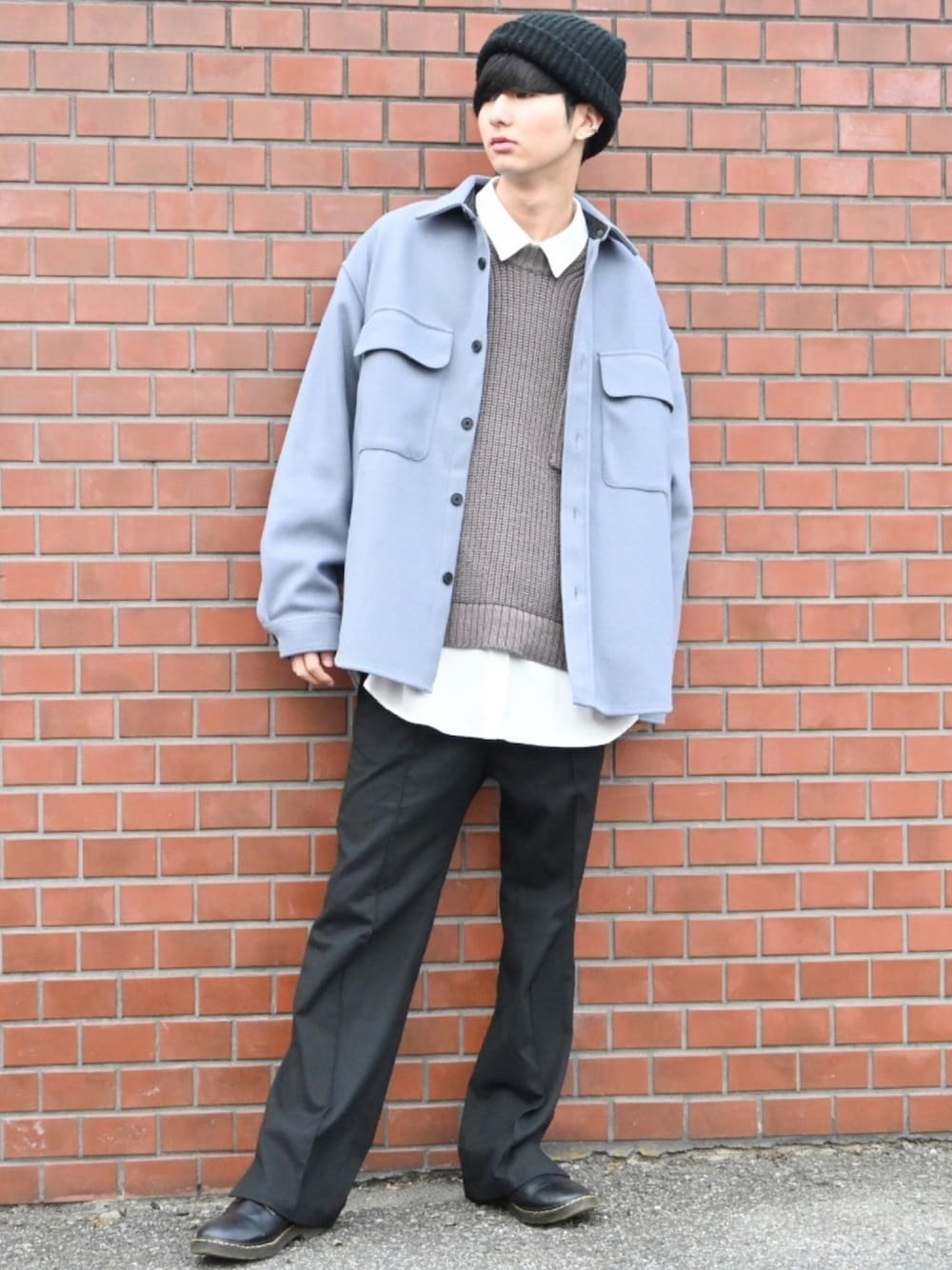 「年末WEAR感謝祭、ブラウンコーデ、休日スタイル、ニット帽、ニット、セーター、レイヤードスタイル、プチプラ、フレアパンツ、大学生」｜「WEGOのWEGO/ニットメルトンCPOジャケット（ブルゾン、ブルー系）」を使った、まささん（メンズ・178cm）の冬コーディネートの1枚目の写真