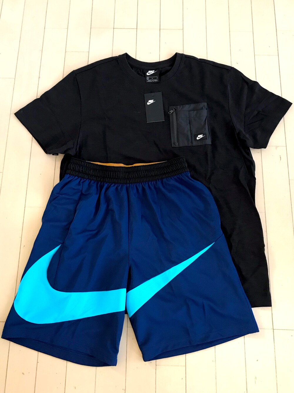 「NIKEのNIKE　AS M NSW ME TOP SHORT-SLEEVE（Tシャツ/カットソー、ブラック系）」を使った、tm1974さん（メンズ・171cm）の夏コーディネートの1枚目の写真