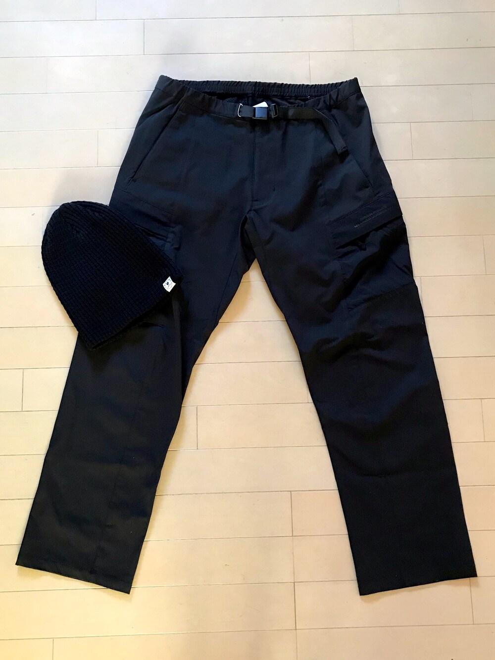 「Sig FREAK'S STOREのOUTDOOR PPODUCTS BLACK LINE 別注アルパインパンツ/スリムパンツ（その他パンツ、ブラック系）」を使った、tm1974さん（メンズ・171cm）の秋コーディネートの1枚目の写真