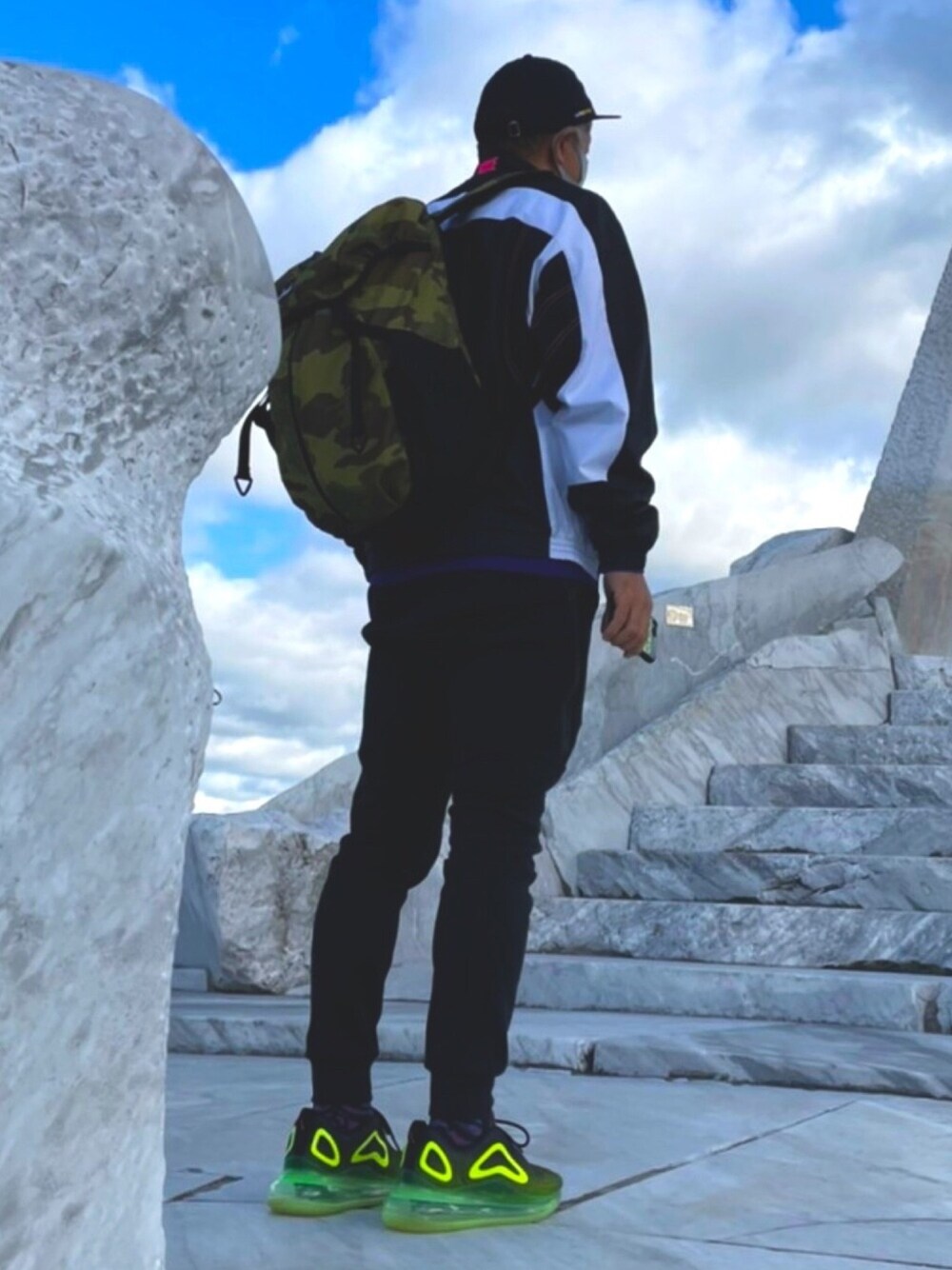 「NEW ERAの【別注】 ＜NEW ERA（ニューエラ）＞ CORDURA CAP/キャップ（キャップ、ブルー系）」を使った、tm1974さん（メンズ・171cm）の春コーディネートの1枚目の写真