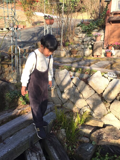 sachitsukasa使用「petit main（オーガニックコットンレイヤード風長袖トレーナー）」的時尚穿搭