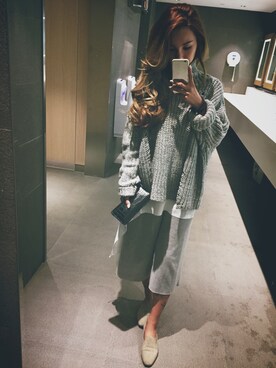 「JIMMY CHOO（ジミーチュウ）のアイテム（スリッポン）」を使った、coliさん（レディース・160cm）の夏コーディネート