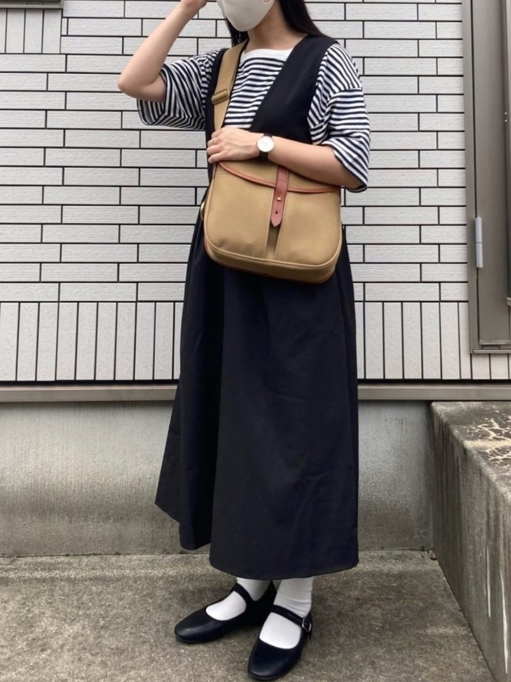 「休日スタイル、シンプル、シンプルコーデ、モノトーン、ボーダートップス、ボーダー、オトナカジュアル、低身長コーデ、大人かわいい」｜「studio CLIPのナチュラルスラブボーダーＴシャツ（Tシャツ/カットソー、ホワイト系）」を使った、はせべさん（レディース・154cm）の夏コーディネートの1枚目の写真
