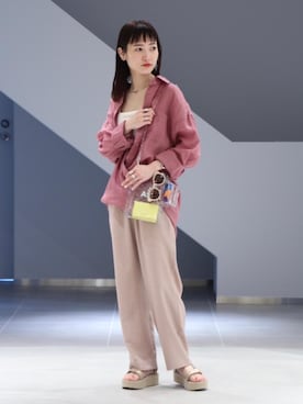 「YAHKI（ヤーキ）のアイテム（財布）」を使った、先原（sakihara）さん（レディース・155cm）の春コーディネート