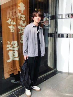 「DIGAWEL（ディガウェル）のアイテム（バッグ）」を使った、KENiさん（メンズ・176cm）の春コーディネート