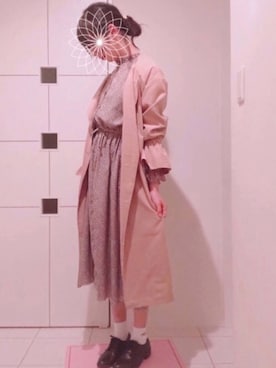 「AS KNOW AS plus（アズノゥアズプラス）のアイテム（トレンチコート）」を使った、ちぇるさん（レディース・166cm）の春コーディネート