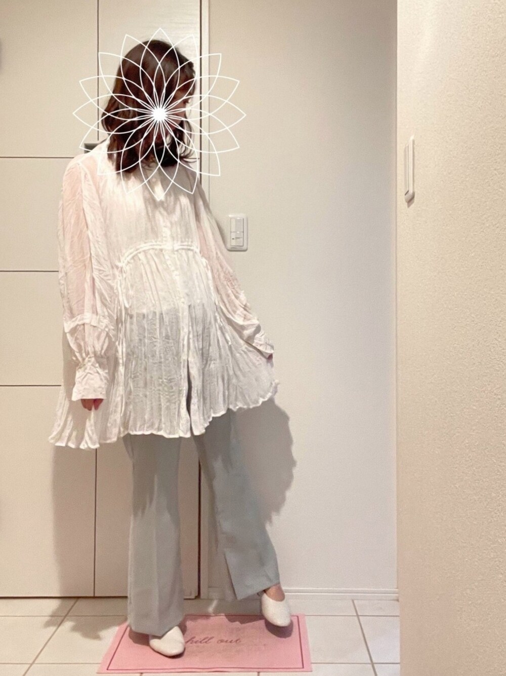 「春夏コーデ、休日スタイル、パステルカラー、パステルグリーン、ホワイト、パンツスタイル、プチプラコーデ」｜「GUのアイテム（シューズ、ホワイト系）」を使った、ちぇるさん（レディース・165cm）の夏コーディネートの1枚目の写真