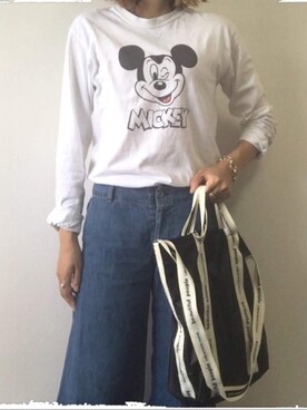 バタ子さんの「ミッキーマウス プリントロングスリーブTシャツ」を使ったコーディネート