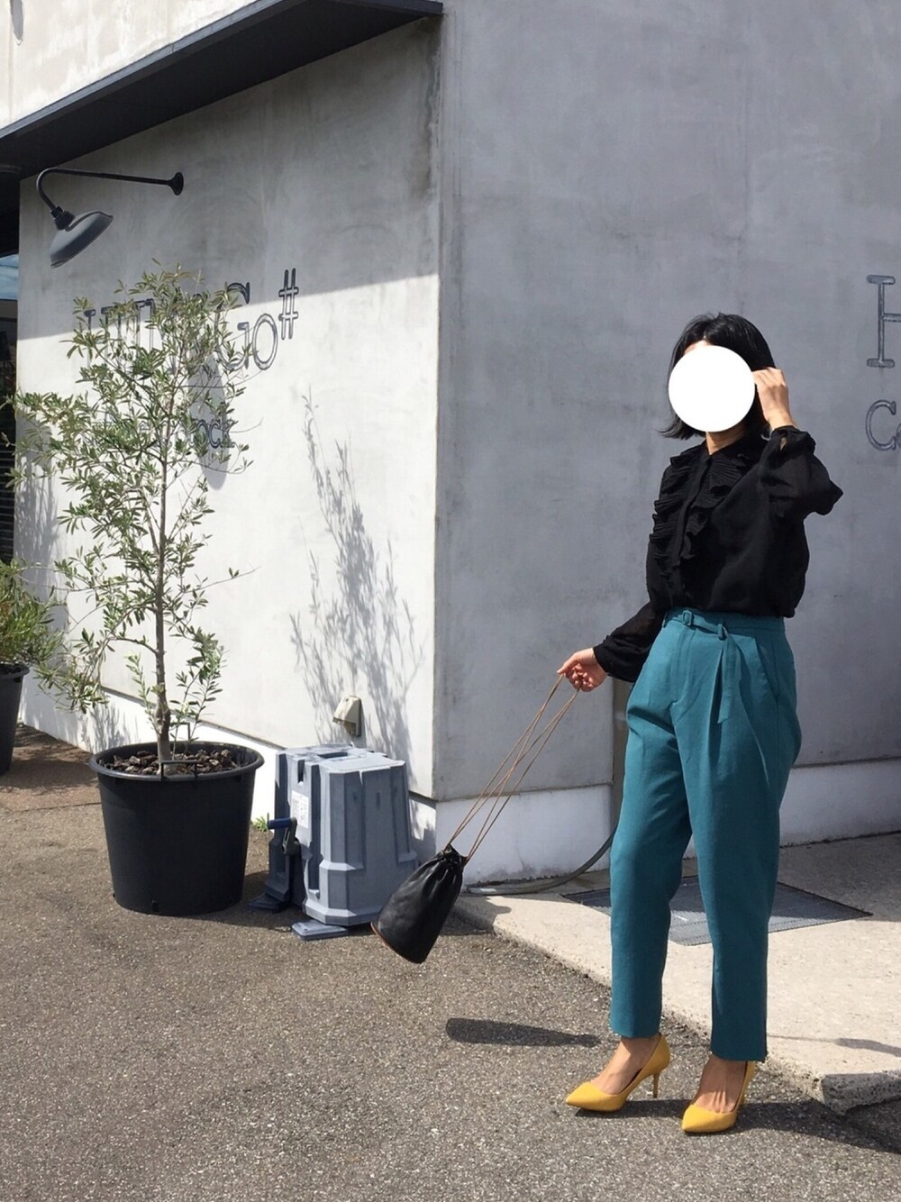「我が道をゆく隊、入隊致しました❤️」｜「MADEMOISELLE ROPE'のアイテム（その他パンツ、グリーン系）」を使った、n*さん（レディース・162cm）の冬コーディネートの1枚目の写真