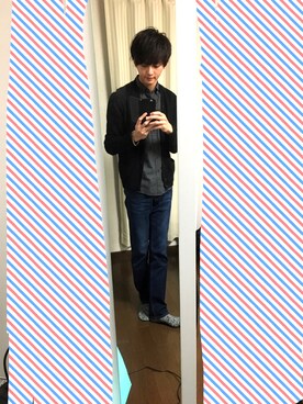 「UNIQLO（ユニクロ）のアイテム（カーディガン/ボレロ、ブラック系）」を使った、hirotoさん（メンズ・181cm）の冬コーディネート