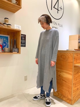 「アイテム（ヘアバンド）」を使った、14+ イオンモール旭川駅前店 スタッフさん（レディース・165cm）の冬コーディネート