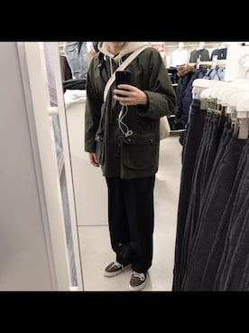 「オイルドジャケット」｜「アイテム（スラックス）」を使った、koutaさん（メンズ・173cm）の冬コーディネート