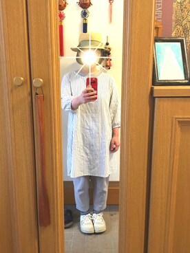「青×白」｜「アイテム（チュニック）」を使った、まっきさん（レディース・148cm）の春コーディネート