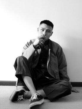 「日常」｜「アイテム（トレンチコート）」を使った、azu-acuさん（メンズ・178cm）の夏コーディネート