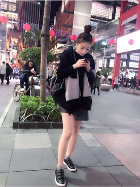 「LOVFEE（ラッフィ）のアイテム（スカート）」を使った、JonJonさん（レディース・165cm）の冬コーディネート