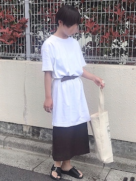 「ユニクロ」｜「アイテム（サンダル）」を使った、730さん（レディース・155cm）の春コーディネート