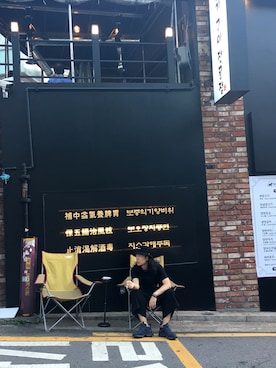 「Reebok（リーボック）のアイテム（シューズ、ブルー系）」を使った、Win Chanさん（レディース・160cm）の夏コーディネート